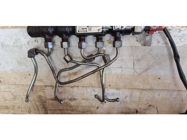 Топливная рампа 9654592680   Citroen C2  