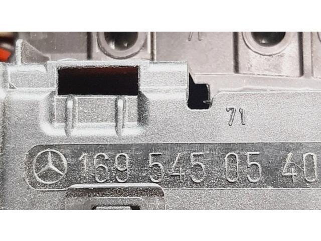 Pojistková skříňka 1695450540, 40004953316 Mercedes-Benz W169 2007