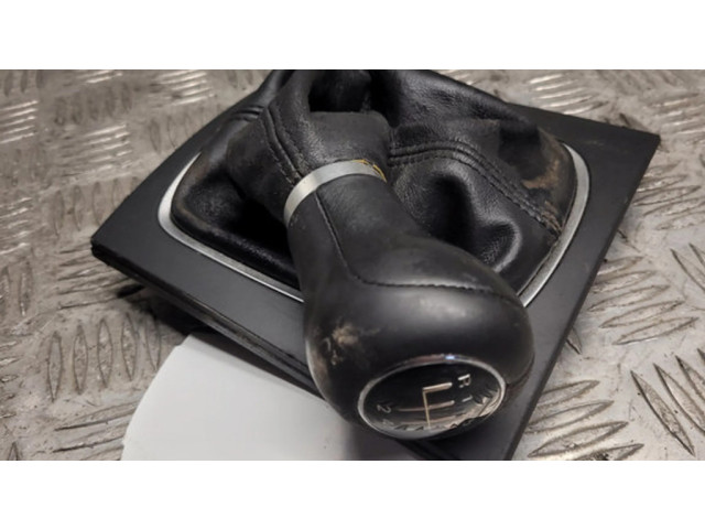 Отделка рычага переключения передач (кожа, головка)