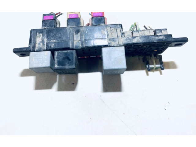 Блок предохранителей 8l0941822 Volkswagen Golf IV