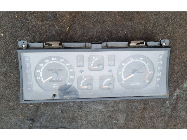 Панель приборов 80100120   Renault Espace II       