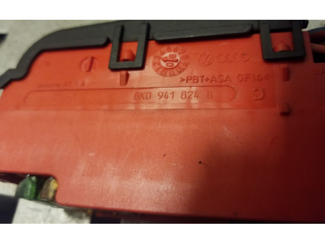   Pojistková skříňka 8K0941824B   Audi Q7 4L 2008