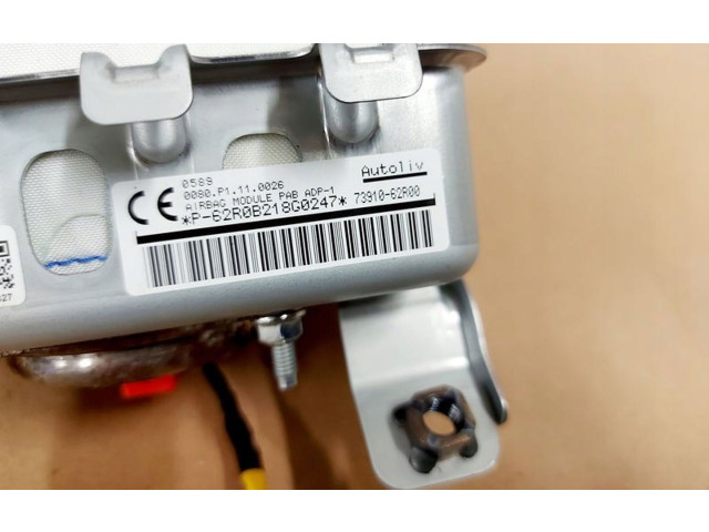 Подушка безопасности пассажира    Suzuki Ignis