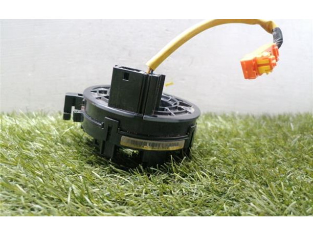 Подрулевой шлейф SRS    Toyota Yaris