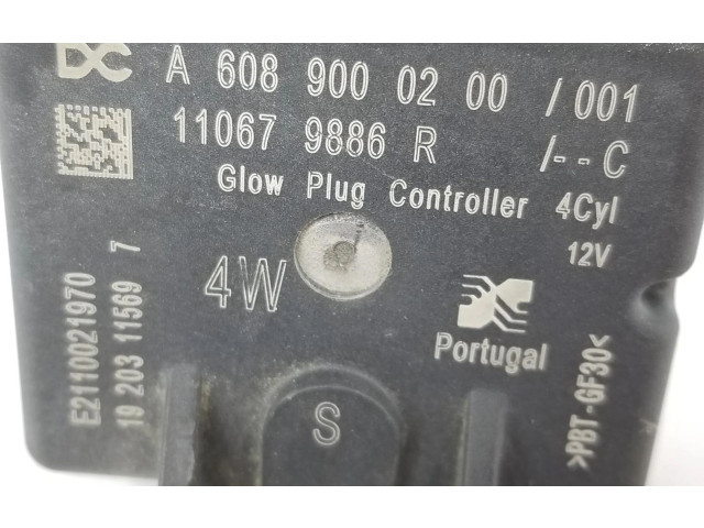 Блок управления 110679886R   Dacia Logan II