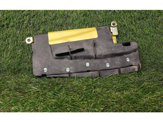 Подушка безопасности в сиденье 4B0880242B   Audi A6 S6 C5 4B