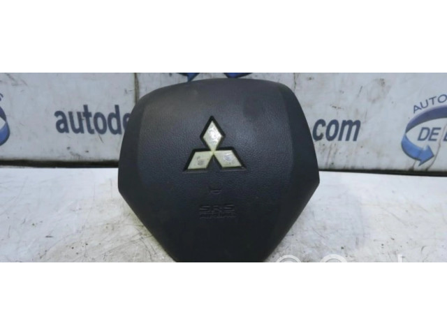 Подушка безопасности водителя BT15ZRHAHX08 Mitsubishi Outlander