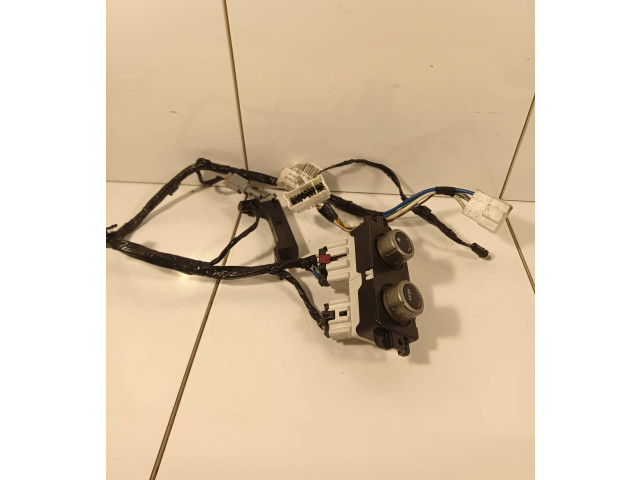 Блок управления климат-контролем 27501EA600, 10509100 Nissan Pathfinder R51