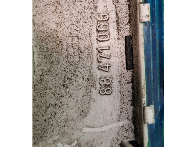 Přístrojová deska Audi 80 90 B2 1985 81117434