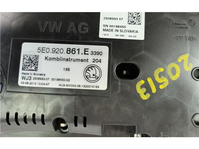 Панель приборов 5e920861E   Skoda Octavia Mk3 (5E)       