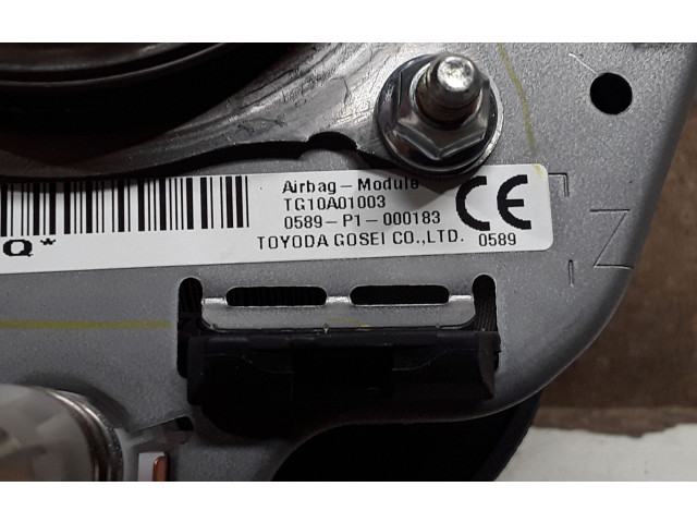 Подушка безопасности водителя 0589P1000183 Toyota Avensis T270