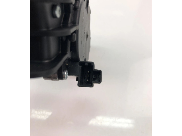 Моторчик дворников 31349380 Volvo XC90