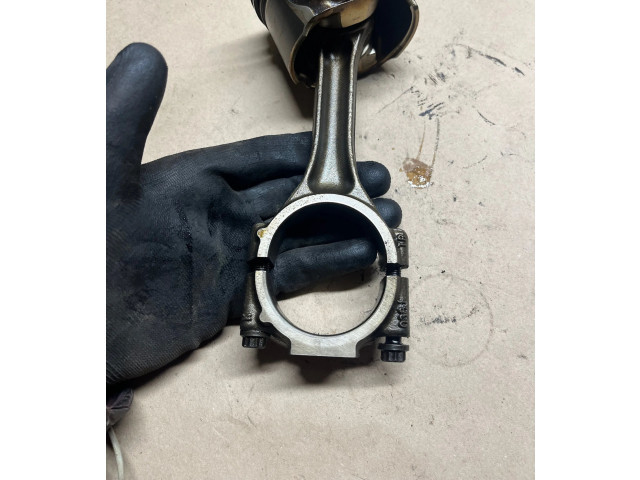  Поршень с шатуном AXD 0171900408, 453941  Volkswagen Transporter - Caravelle T5  