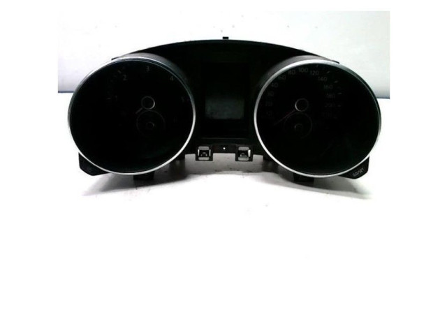 Панель приборов 5K0920870C, 5K0920870C   Volkswagen Golf VIII       