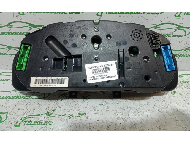 Панель приборов 3B0920822A   Volkswagen PASSAT       