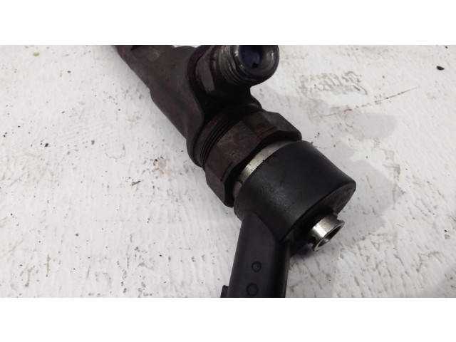 Vstřikovač 0445110221, 2367033012 Toyota Corolla E120 E130 pro naftový motor 1.4 1230