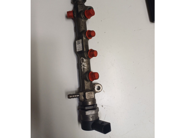 Топливная рампа 04L089D   Volkswagen PASSAT B8  