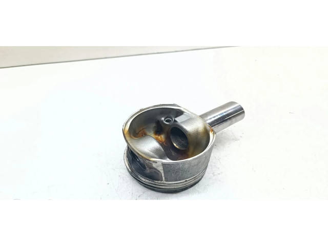 Píst 84L117 BMW 3 F30 F35 F31 pro naftový motor 2.0 N47D20C