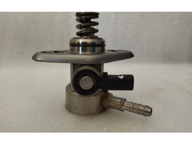 Топливный насос 04E127026E Audi A3 S3 8V