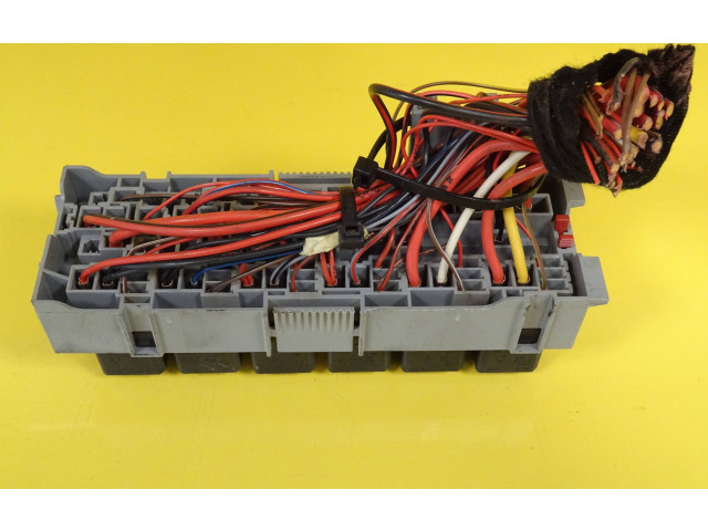 Блок предохранителей Opel Meriva A