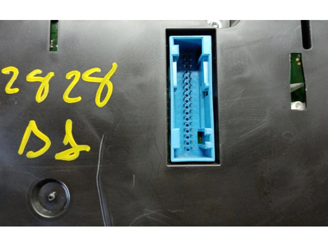 Панель приборов 8X0920930P   Audi A1       