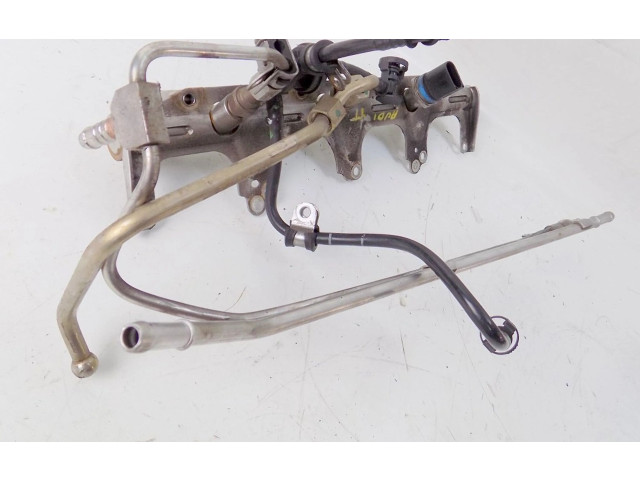 Топливная рампа    Audi TT TTS Mk2  