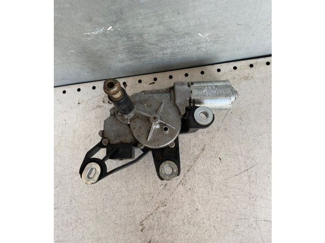 Моторчик заднего дворника 1T0955711C, 0390201545    Volkswagen Touran I