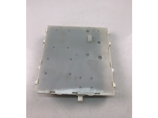 Блок предохранителей 32320214AA, UK903 Volvo XC40