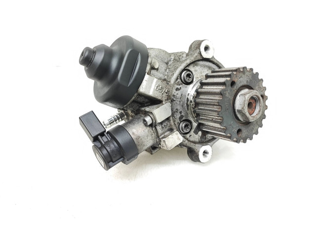 Топливный насос 04L130755D, 0445010537   Audi A3 S3 8V