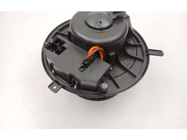 Вентилятор печки    3C1820015AA   Skoda Superb B6 (3T)