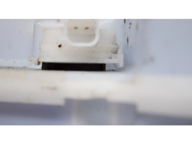 Бачок оконной жидкости    