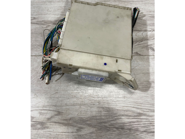 Pojistková skříňka 8273030282, 701080077 Lexus GS 300 350 430 450H 2007