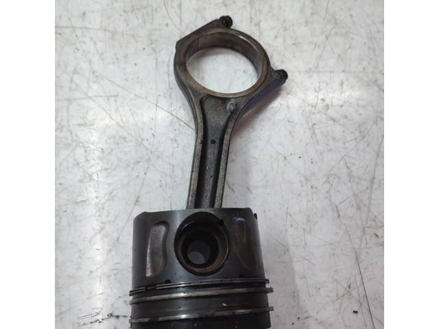 Píst Land Rover Range Rover L322 pro naftový motor 3.0