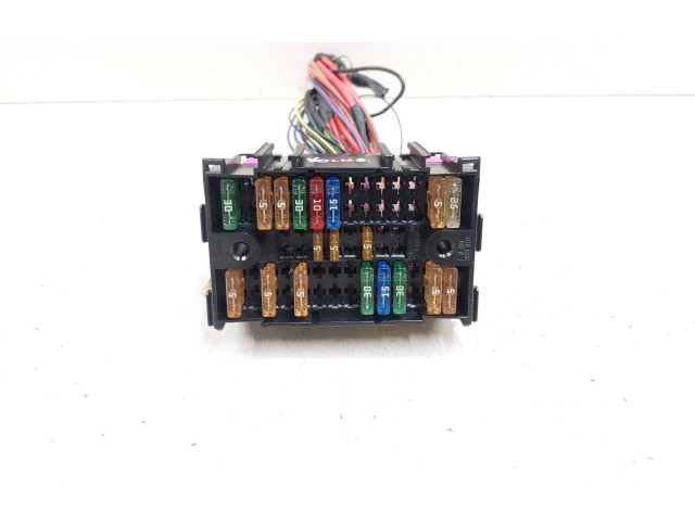 Блок предохранителей 7H0937617A   Volkswagen Transporter - Caravelle T5      