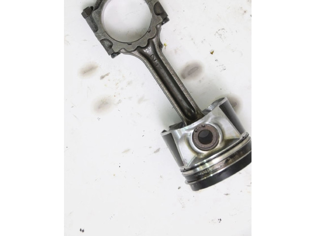  Поршень с шатуном YD22ETI A2010AW400, A2010AW400  Nissan X-Trail T30  