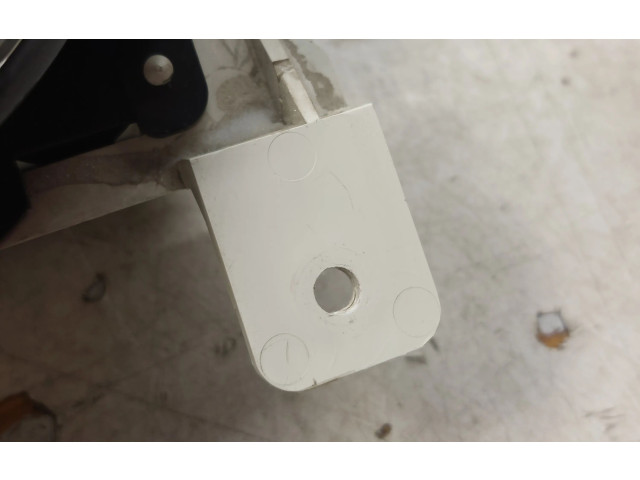 Přístrojová deska Nissan Almera Tino 2000 BU0000911618, 0911618