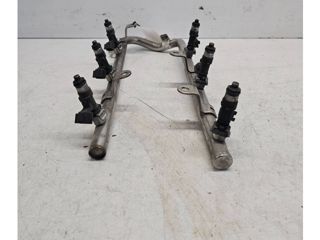 Vstřikovací lišta 1581AC Chrysler Pacifica