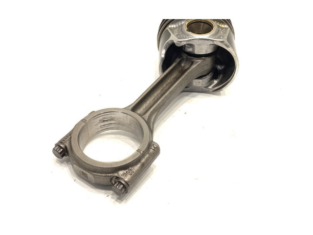  Поршень с шатуном  04LA  Skoda Kodiaq  