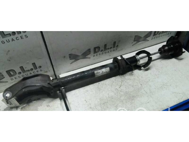 Передний амортизатор      