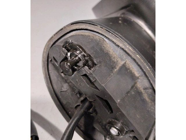 Зеркало электрическое Opel Meriva B 2010 - 2016 года