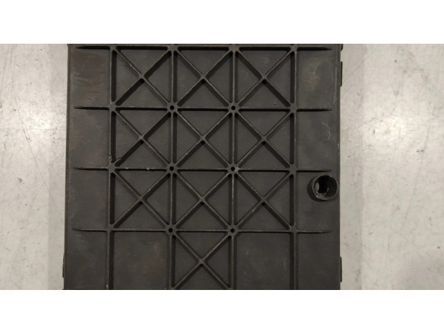 Pojistková skříňka Řídící jednotka BSM 7703297929, S108502300B Renault Scenic I 2001