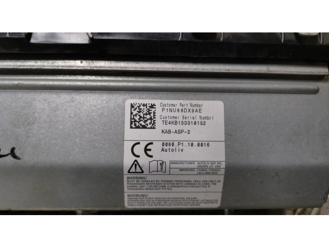 Подушка безопасности для колен P1NU88DX9AE Jeep Grand Cherokee