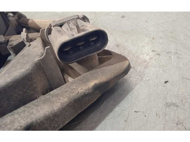 Вентилятор радиатора 13224682 Opel Meriva A