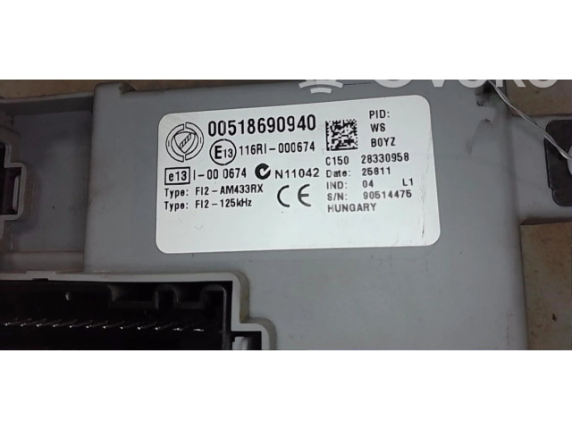 Pojistková skříňka Řídící jednotka BSM 52057864   Fiat Punto (199) 2011