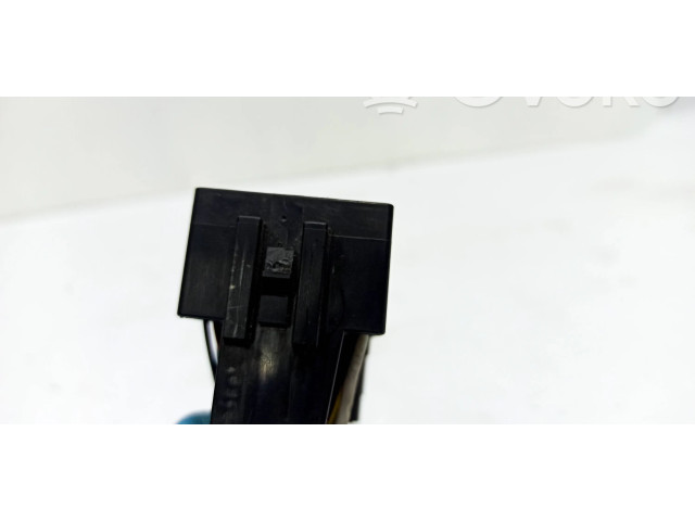 Блок предохранителей  5525YA1, PA66EP   Toyota Prius (XW20)    