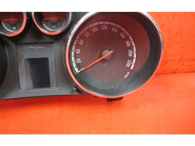 Панель приборов 13346184 Opel Meriva B