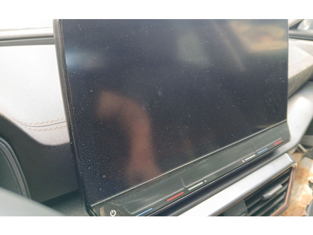 Дисплей       Cupra Formentor