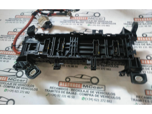   Pojistková skříňka A2465406507   Mercedes-Benz GLA W156 2013