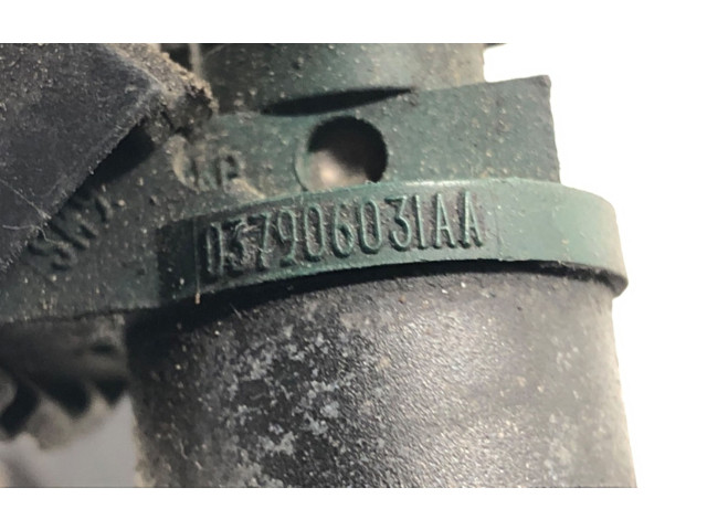 Топливная рампа 037906031AA   Volkswagen Golf IV  