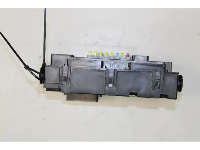 Блок предохранителей    Jeep Renegade    